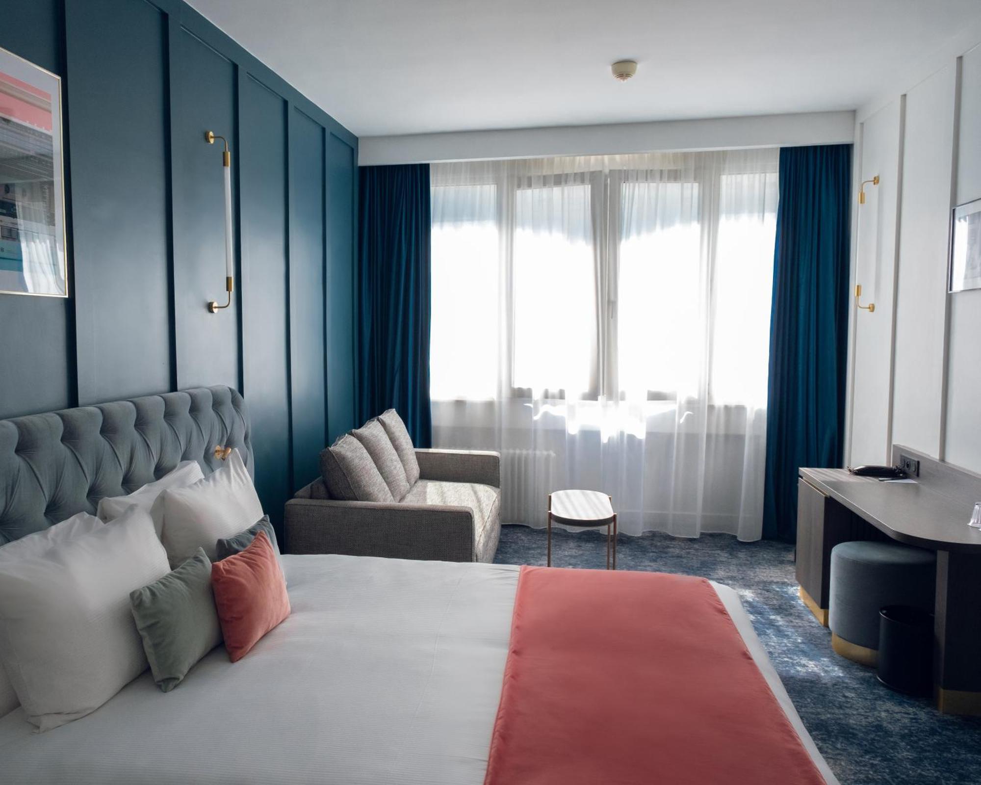Pley Hotel